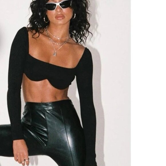 Princess Polly Tops - PRINCESS POLLY Black Wired Straight Neckline Becca Long Sleeve Crop Top 6